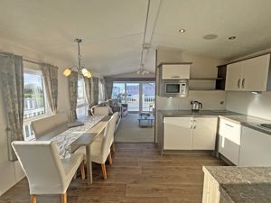 Kitchen- click for photo gallery